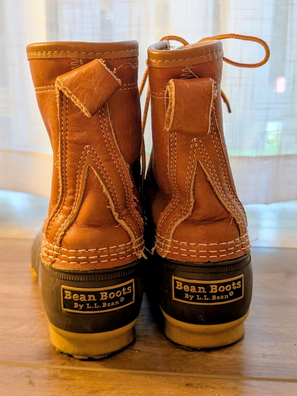 Women's LL Bean Brown Leather Duck Boots - Sz 7, Runs Large - Picture 3 of 6